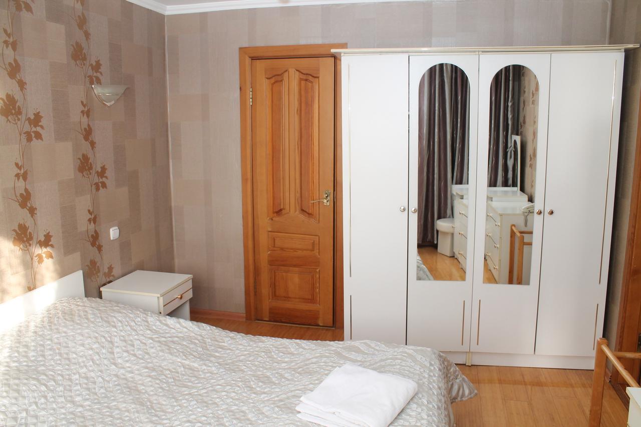 Semey Hotel Екстер'єр фото